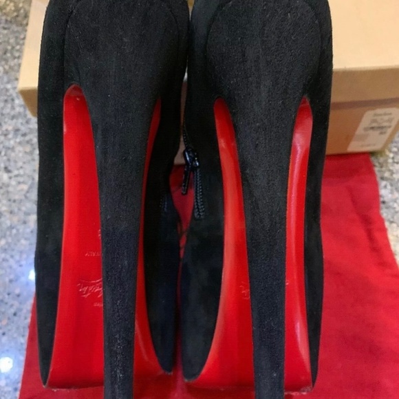 Christian Louboutin Daf Suede Boots! - Picture 8 of 11